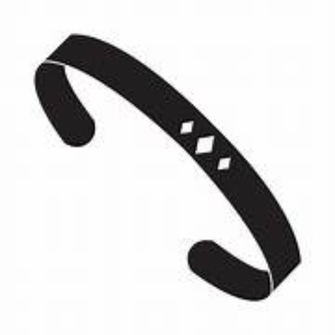 Oval bangle